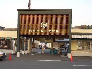 ����E���哞��